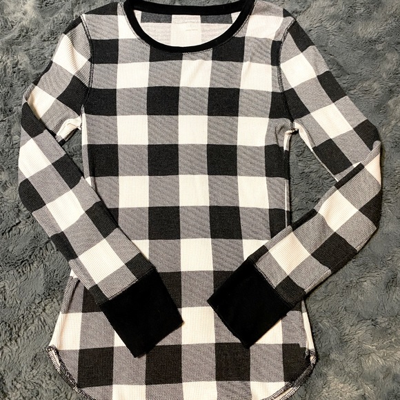Old Navy checkered long sleeve thermal - Picture 1 of 3